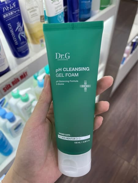 Sữa Rửa Mặt Dr.g gel foam cho da dầu mụn nhạy cảm 100ml